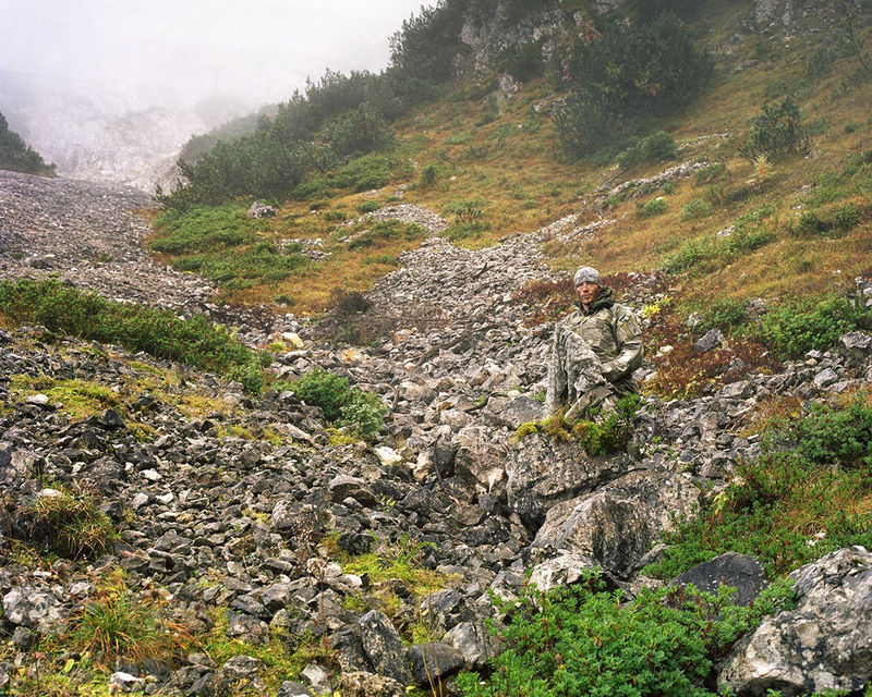 Illustration for article titled Can you find the sniper hiding with camouflage in this picture?